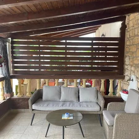 Vakantiehuis Stone House Near Rovinj